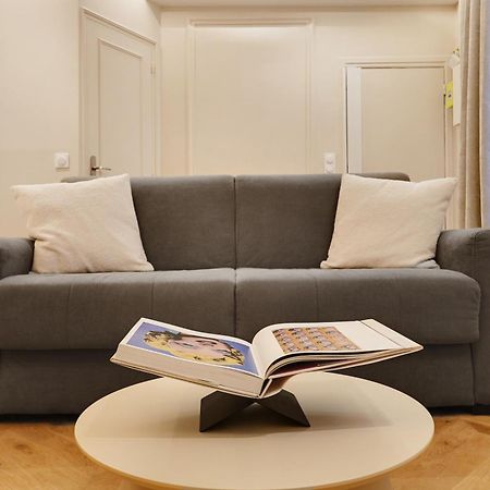 Off Majesti Upper Marais Apartment- Rue Du Faubourg Saint-Martin Parijs Buitenkant foto