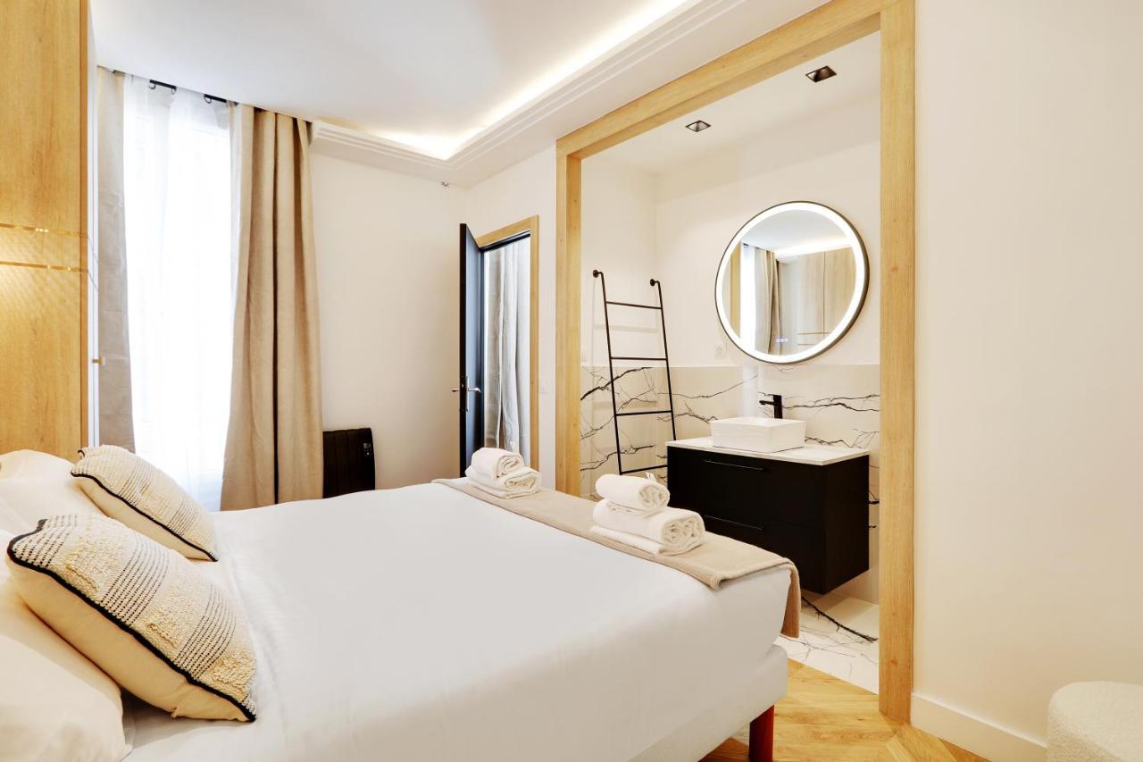Off Majesti Upper Marais Apartment- Rue Du Faubourg Saint-Martin Parijs Buitenkant foto